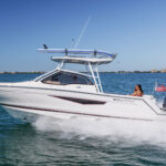 Boat Test 2024 Solara S-250 DC